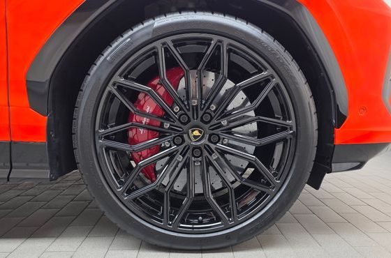 Lamborghini Urus 4.0 V8 SE — пробег 51 км — фото 5 из 5
