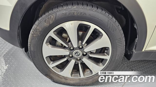 Ssangyong KORANDO 2.0 CVT 2WD Deluxe — пробег 215 074 км — фото 5 из 5
