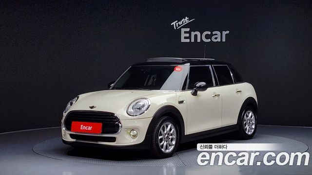Mini Cooper 5Door HIGH 3rd — пробег 69 118 км — фото 1 из 5