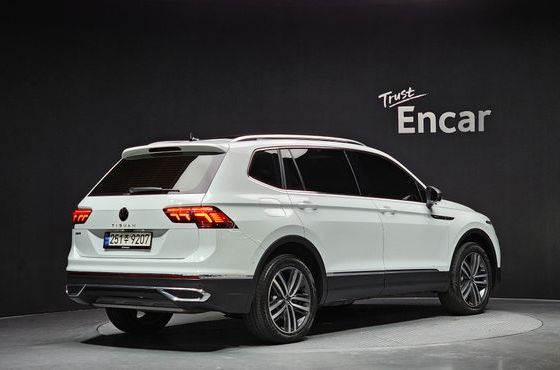 Volkswagen Tiguan 2.0 TSI Prestige — пробег 24 563 км — фото 2 из 5