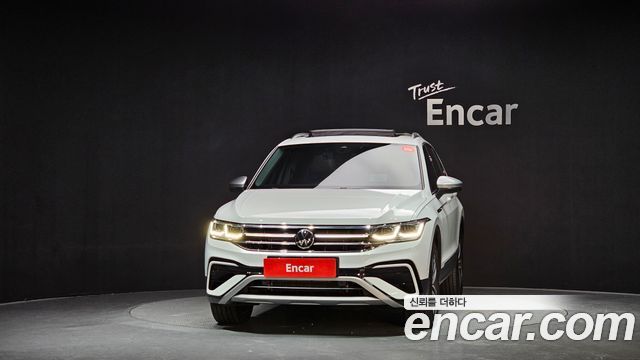 Volkswagen Tiguan 2.0 TSI Prestige — пробег 24 563 км — фото 3 из 5