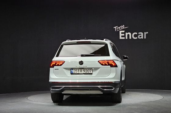 Volkswagen Tiguan 2.0 TSI Prestige — пробег 24 563 км — фото 4 из 5
