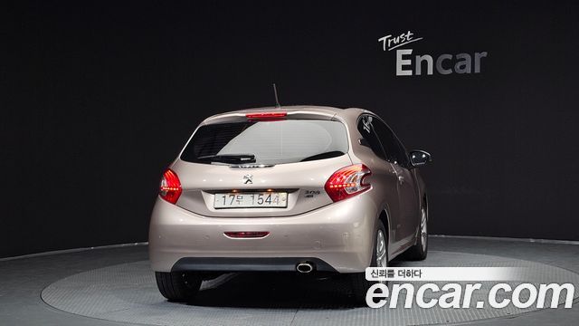 Peugeot 208 из Кореи Encar