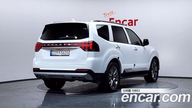 Kia Mohave Diesel 3.0 4WD 5-Seater Masters — пробег 82 528 км — фото 2 из 5