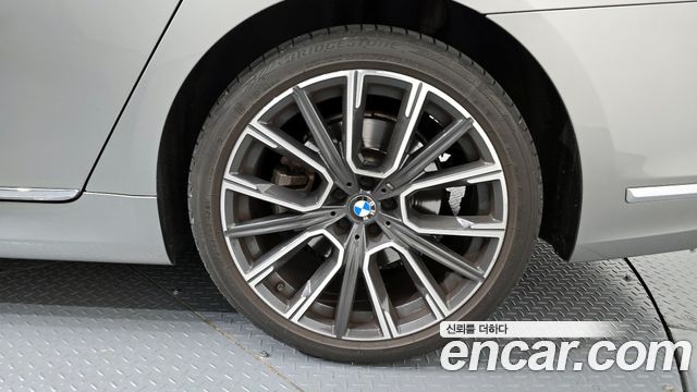 BMW 7-Series из Кореи Encar
