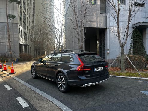 Volvo V90 B5 Ultimate AWD — пробег 22 500 км — фото 4 из 5