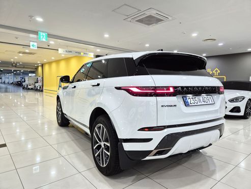 Land Rover Range Rover Evoque P250 Dynamic SE — пробег 23 940 км — фото 3 из 5