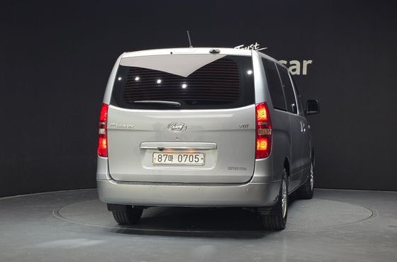 Hyundai Starex 5-Seater VAN Smart — пробег 101 103 км — фото 4 из 5