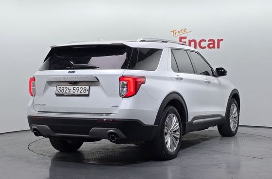 Ford Explorer 2.3 LimIted 4WD — пробег 109 302 км — фото 2 из 5