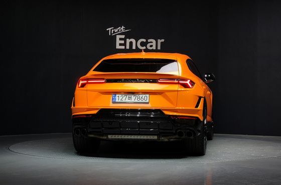 Lamborghini Urus 4.0 V8 S — пробег 14 945 км — фото 4 из 5