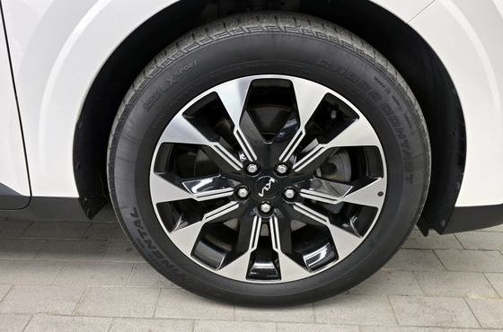 Kia Carnival 9-Seater Signature — пробег 56 530 км — фото 5 из 5