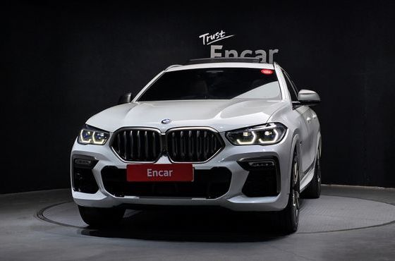 BMW X6 M50i — пробег 39 824 км — фото 3 из 5