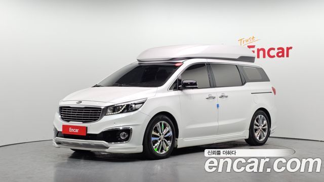 Kia Carnival 9-seater Hi-Limousine Noblesse — пробег 120 493 км — фото 1 из 5