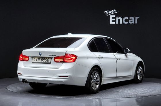 BMW 3-Series 320d ED Edition — пробег 129 535 км — фото 2 из 5