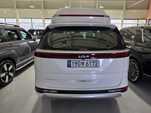 Kia Carnival Gasoline 9-Seater Hi-Limousine Signature — пробег 15 000 км — фото 4 из 5