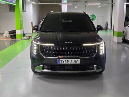 Kia Carnival Gasoline 7-Seater Signature — пробег 15 405 км — фото 1 из 5