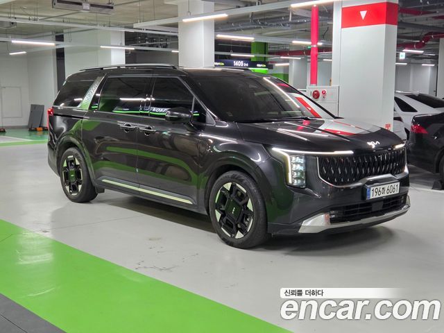 Kia Carnival Gasoline 7-Seater Signature — пробег 15 405 км — фото 2 из 5