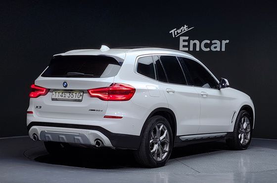 BMW X3 xDrive 20d — пробег 77 841 км — фото 2 из 5