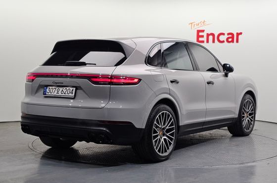 Porsche Cayenne 3.0 PLATINUM EDITION — пробег 37 466 км — фото 2 из 5