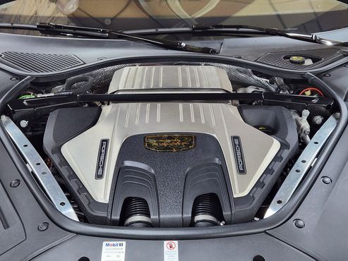 Porsche Panamera 4.0 Turbo Sport Turismo — пробег 9 000 км — фото 5 из 5