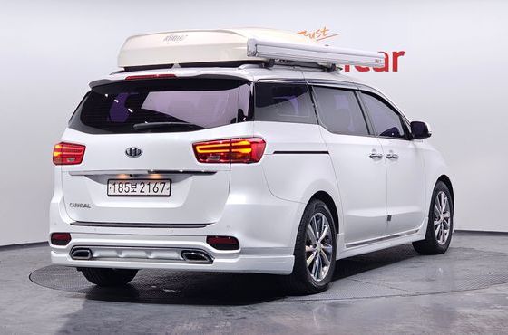 Kia Carnival 9-Seater Noblesse Special — пробег 89 310 км — фото 2 из 5