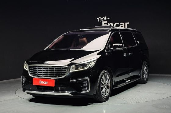 Kia Carnival 9-Seater Noblesse Special — пробег 86 100 км — фото 1 из 5