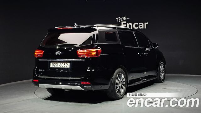 Kia Carnival из Кореи Encar
