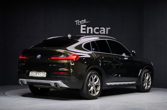 BMW X4 xDrive20i xLine — пробег 80 250 км — фото 2 из 5