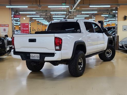 Toyota Tacoma 3.5 — пробег 99 900 км — фото 2 из 5
