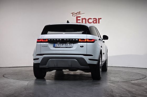 Land Rover Range Rover Evoque P250 SE — пробег 33 090 км — фото 4 из 5