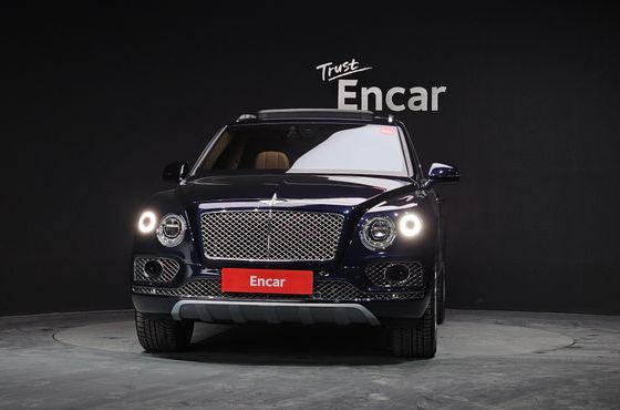 Bentley Bentayga 4.0 V8 — пробег 67 546 км — фото 3 из 5