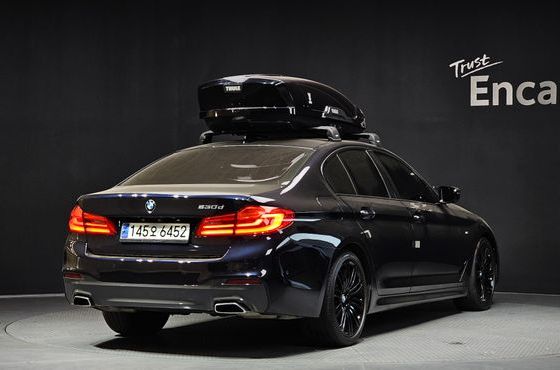 BMW 5-Series 530d M Sport Package — пробег 122 122 км — фото 2 из 5