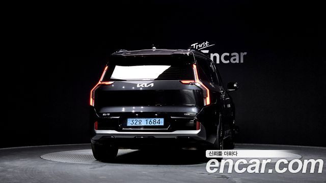 Kia EV9 из Кореи Encar