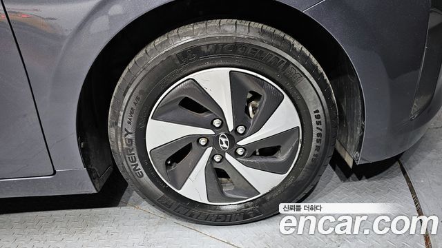 Hyundai Ioniq из Кореи Encar