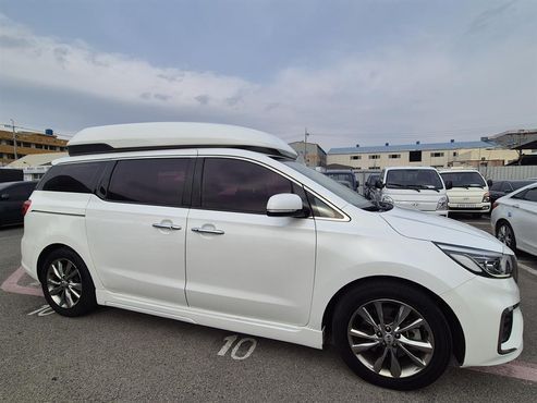 Kia Carnival 9-Seater Hi-Limousine Prestige Hiroof — пробег 122 401 км — фото 4 из 5