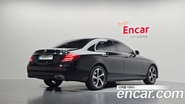 Mercedes-Benz E-Class из Кореи Encar