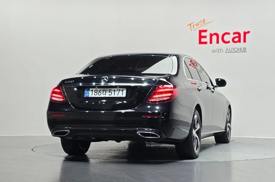 Mercedes-Benz E-Class E250 Avantgarde — пробег 37 693 км — фото 4 из 5