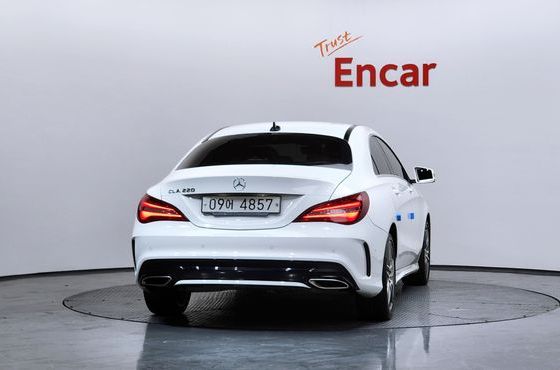 Mercedes-Benz CLA-Class CLA220 AMG Line — пробег 22 490 км — фото 4 из 5