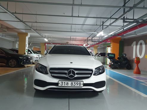 Mercedes-Benz E-Class E220d 4MATIC Avantgarde — пробег 169 397 км — фото 3 из 5