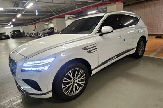 Genesis GV80 2.5T Gasoline AWD — пробег 4 561 км — фото 1 из 5