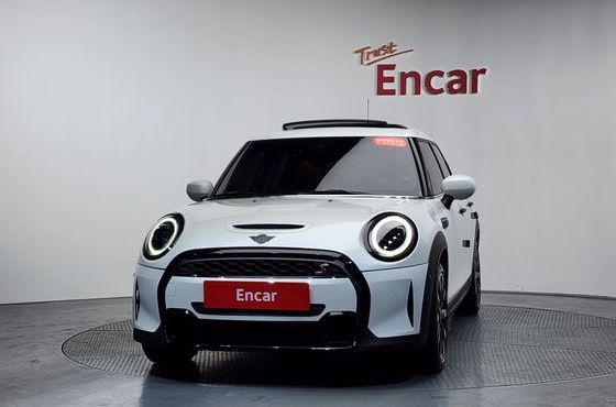 Mini Cooper Classic Third Generation — пробег 10 298 км — фото 3 из 5