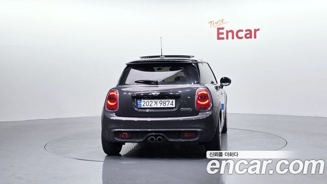 Mini Cooper Standard Third Generation — пробег 50 339 км — фото 4 из 5
