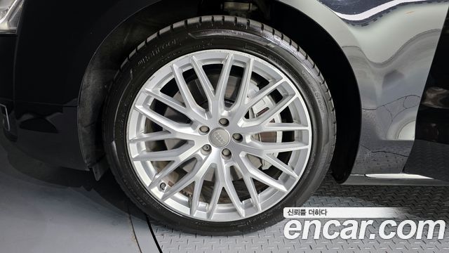 Audi A8 из Кореи Encar