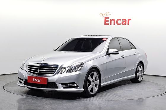 Mercedes-Benz E-Class E300 Avantgarde Sports Package — пробег 178 429 км — фото 1 из 5