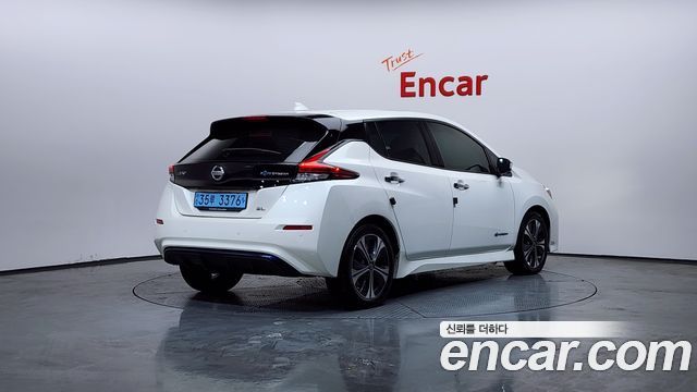 Nissan Leaf из Кореи Encar