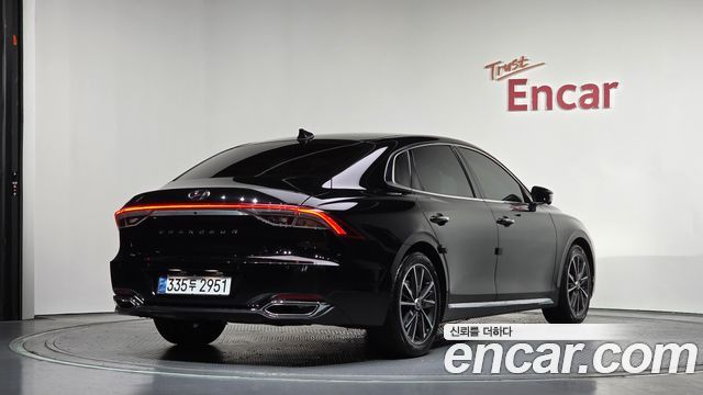Hyundai Grandeur из Кореи Encar