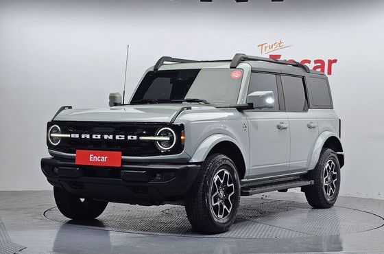 Ford Bronco 2.7 Outer Banks — пробег 30 837 км — фото 1 из 5