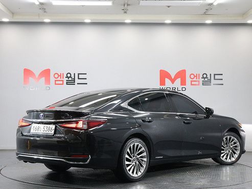 Lexus ES Executive — пробег 69 023 км — фото 2 из 5