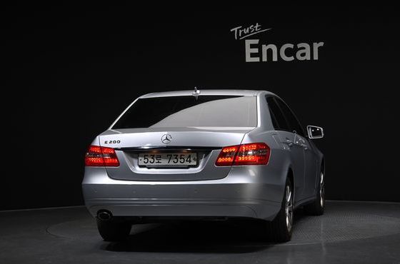 Mercedes-Benz E-Class E200 CGI — пробег 148 127 км — фото 4 из 5