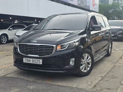 Kia Carnival 11-seater Luxury — пробег 100 000 км — фото 1 из 5